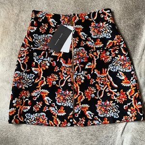 New Zara mini floral high waisted skirt xs